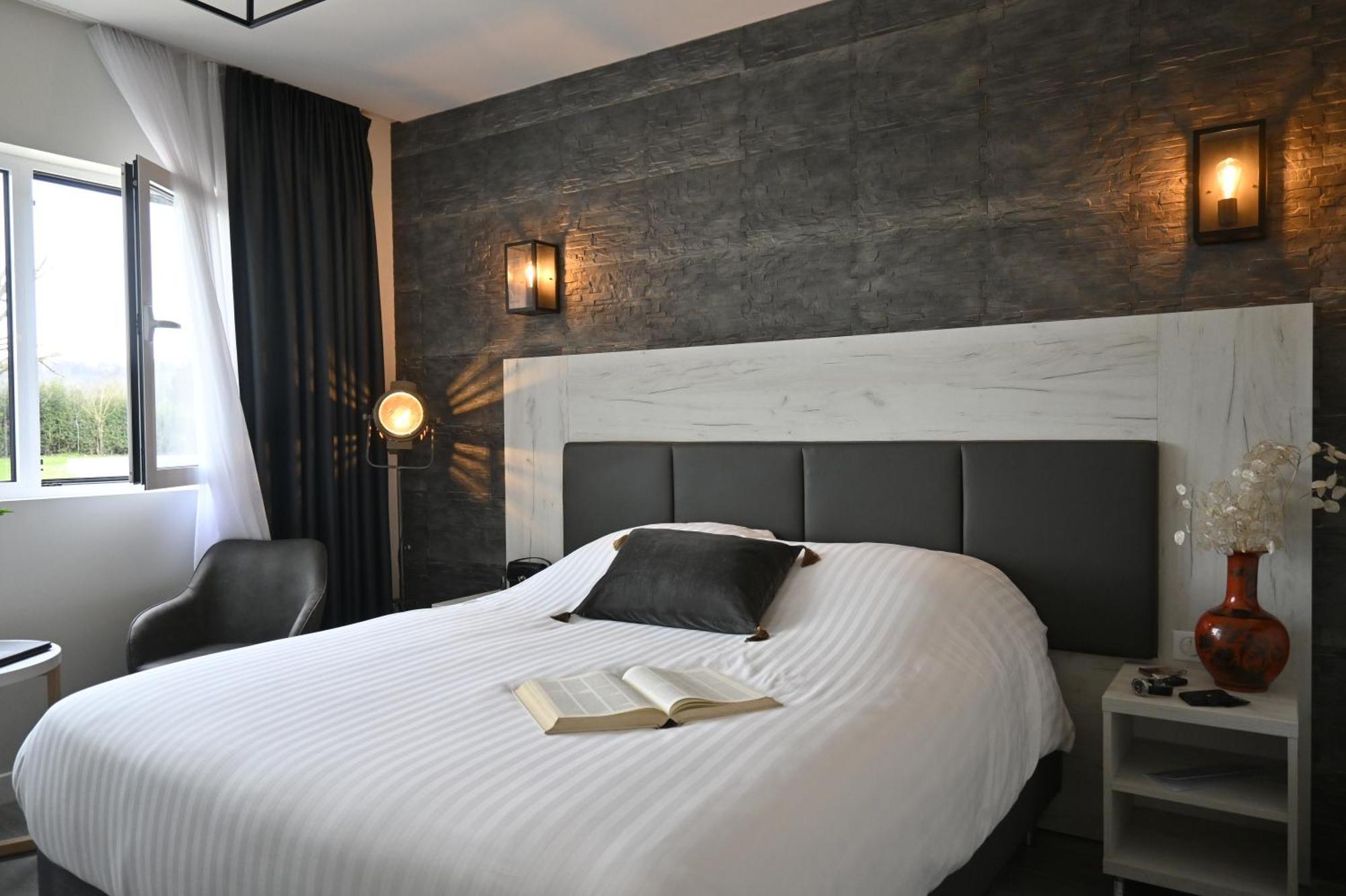 Logis Clermotel Agnetz Buitenkant foto