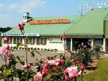 Logis Clermotel Agnetz Buitenkant foto